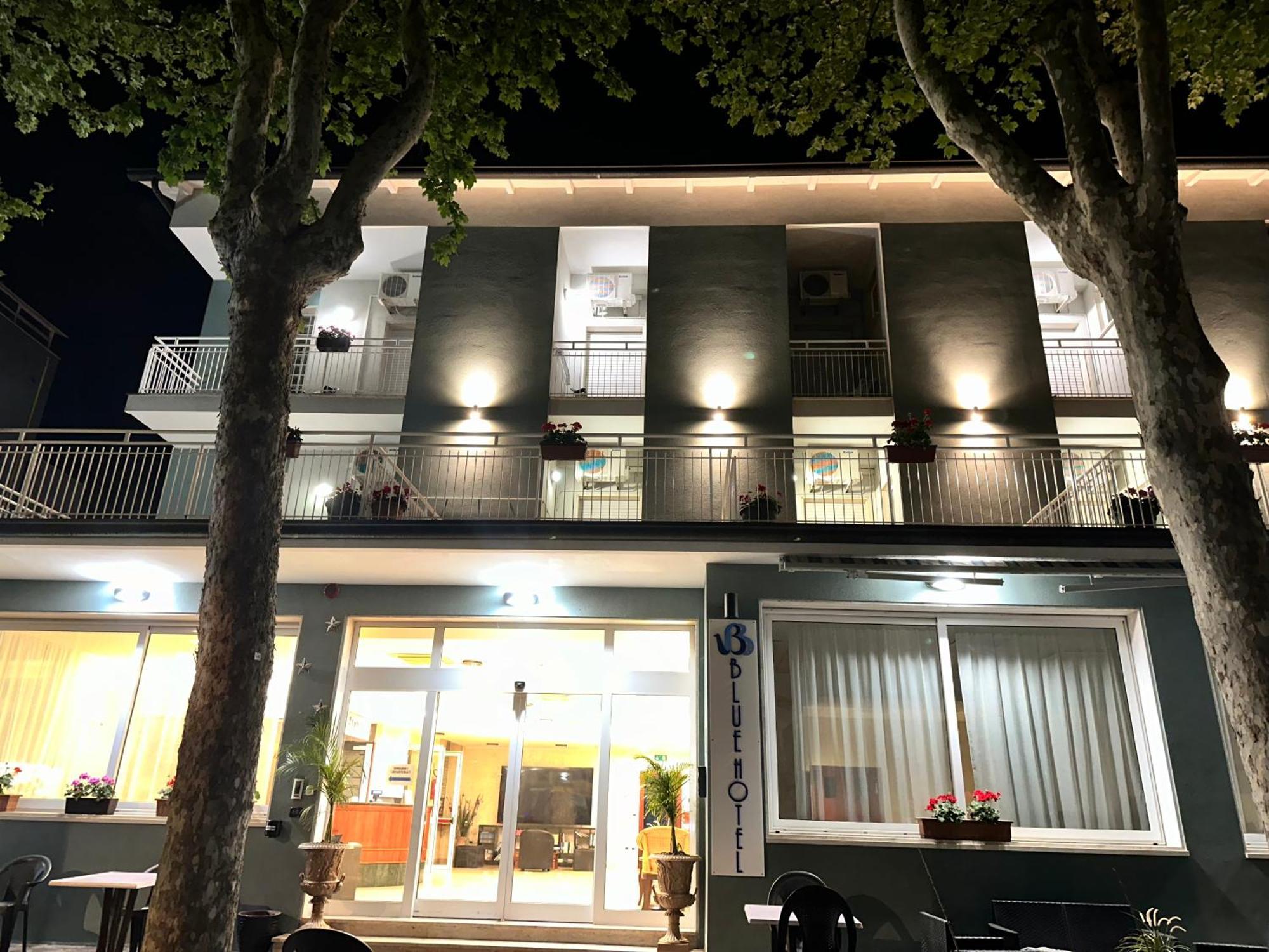 Blue Hotel Cesenatico Exterior foto