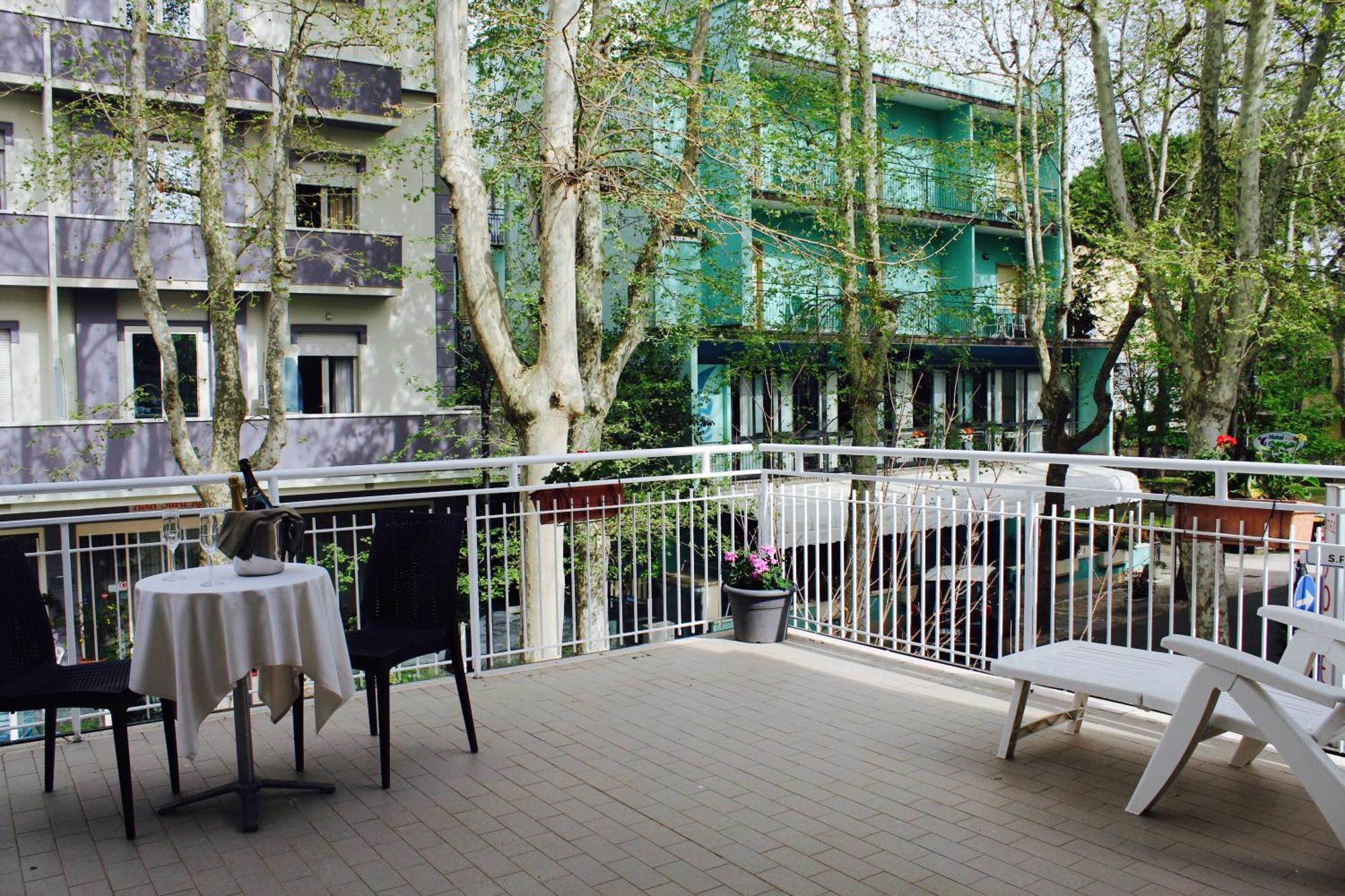 Blue Hotel Cesenatico Exterior foto
