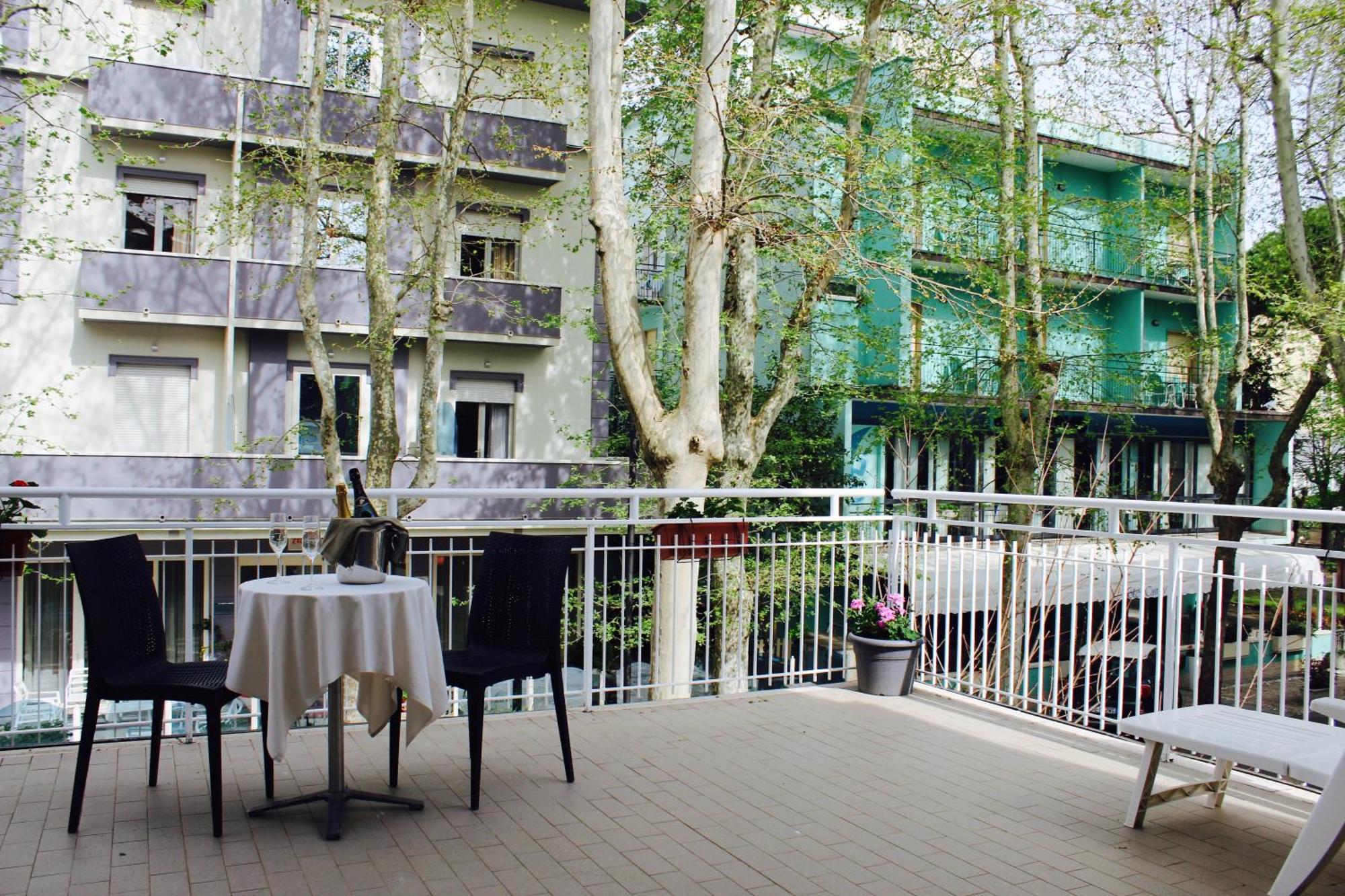 Blue Hotel Cesenatico Exterior foto